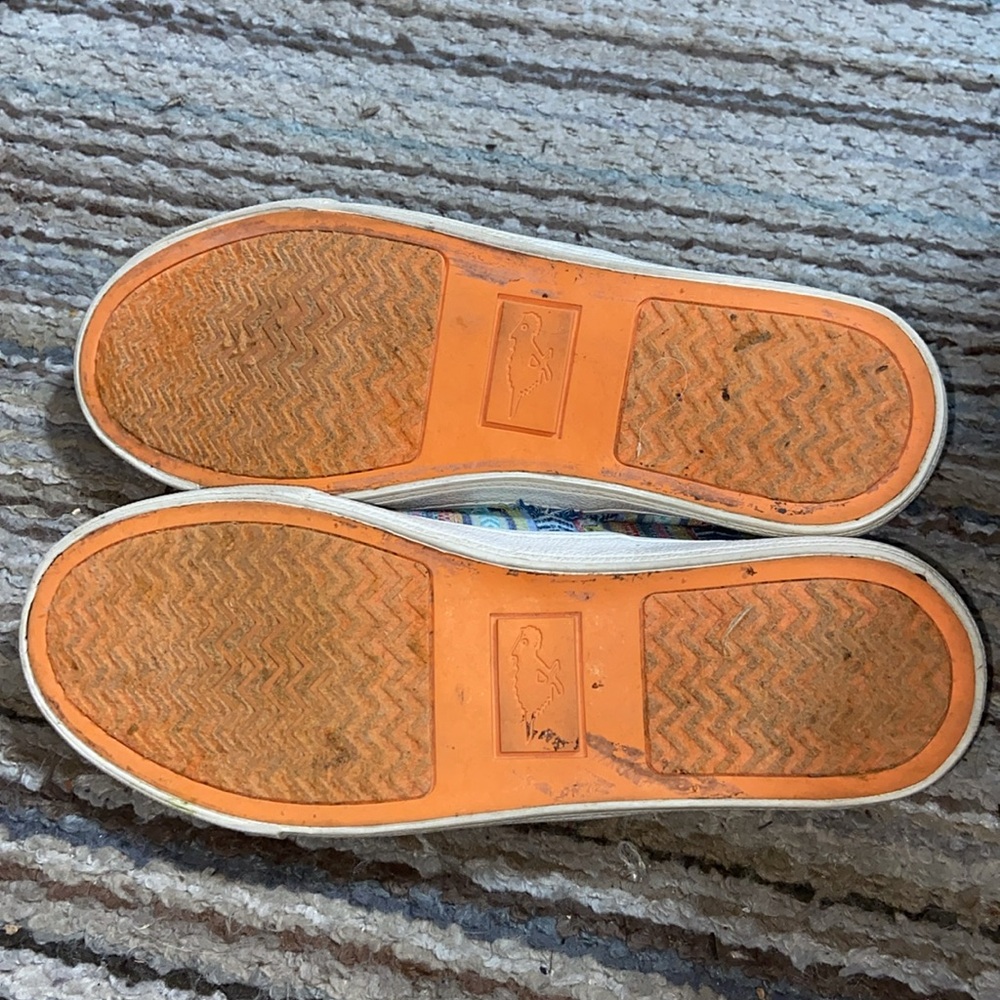 Rocket Dog Aztec Print Slip On Sneakers 7 1/2 - Picture 3 of 4